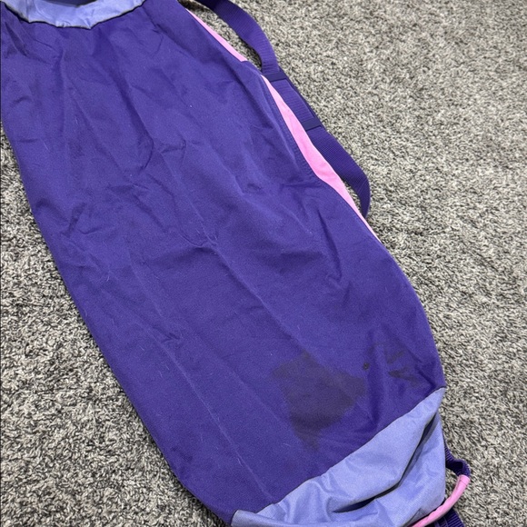 Embroidered Duffle bag - Picture 7 of 7